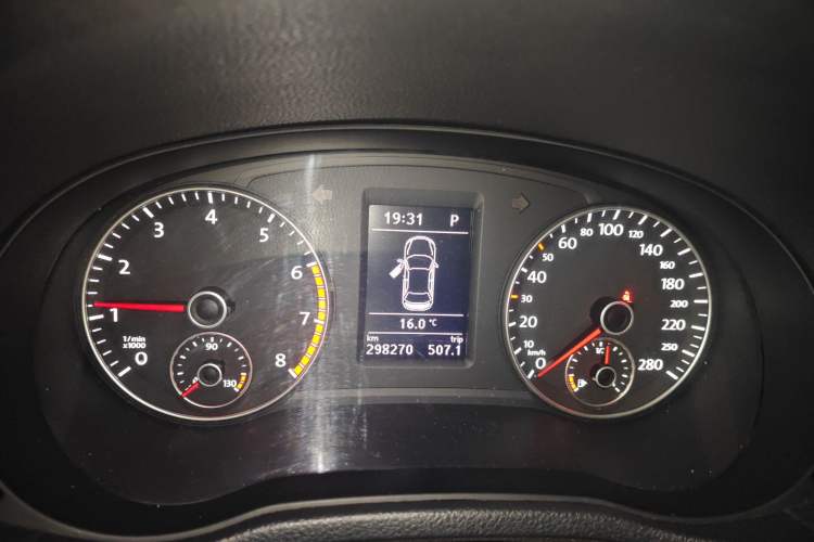 Used Volkswagen Passat 2014 1.8TSI DSG Prestige Edition Instrument Cluster