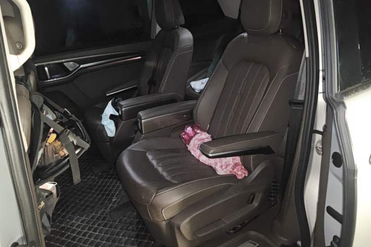 Used Volkswagen Viloran 2020 330TSI Luxury Edition