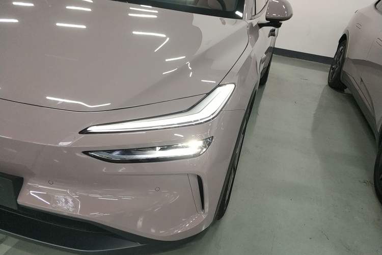 Used ONVO L60 2024 60 kWh Rear-Drive Version
