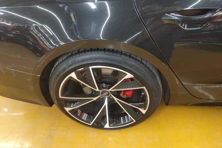 Used Audi A7 2019 55 TFSI quattro Dynamic Edition Right Rear Wheel Hub