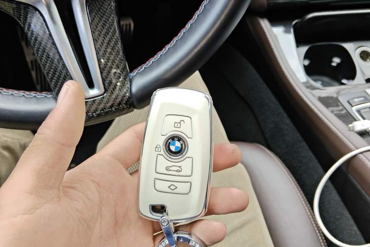 Used BMW 5 Series 2014 525Li Luxury Design Package