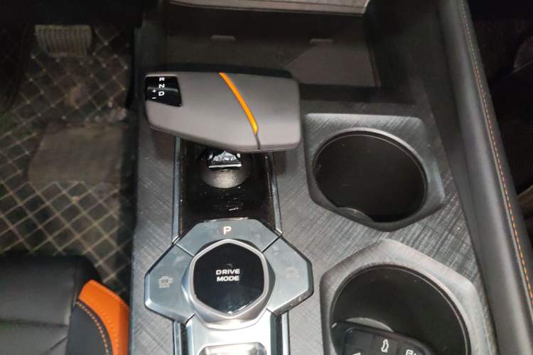 Used CHANGAN UNI-V 2023 1.5T Prestige Model
