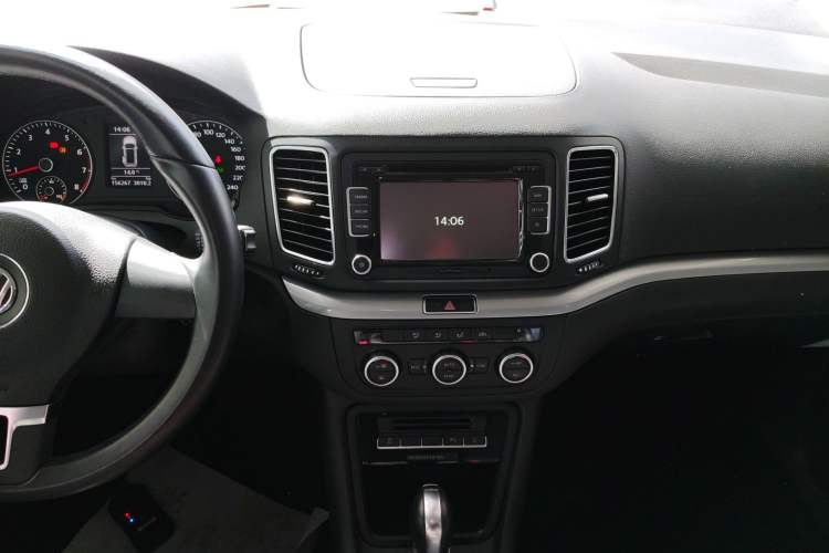 Used Volkswagen Sharan 2013 2.0 TSI Standard Model
