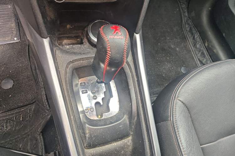 Used Peugeot 2008 2014 1.6L Automatic Navigation Edition
