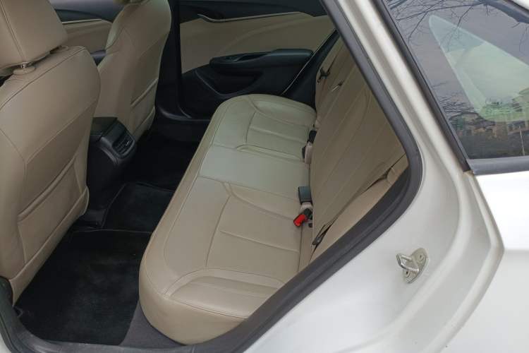 Used Buick GT 2019 15T Dual-Clutch Connected Elite Model China VI
