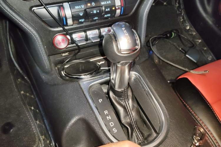 Used Ford Mustang 2019 2.3T Automatic Hardtop Base Version U.S. Specification Gear Lever