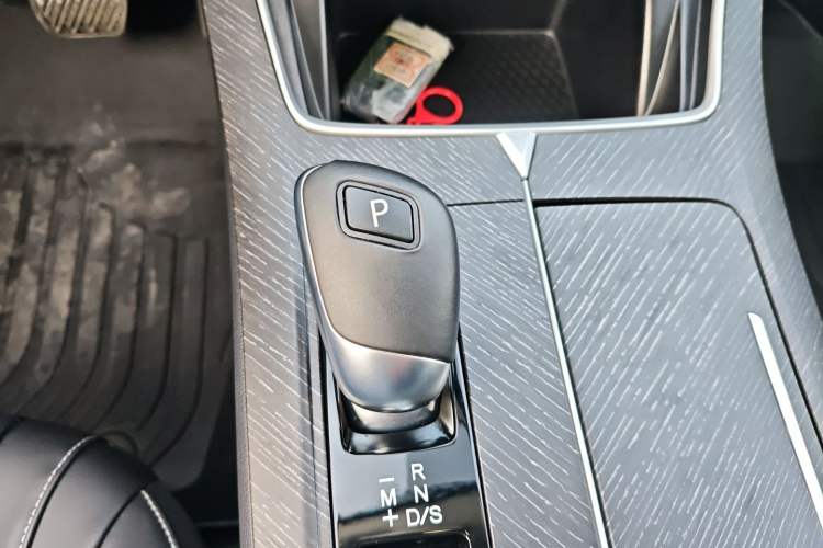 Used Venucia V 2024 260T Idol Joy Ride Pro Edition
