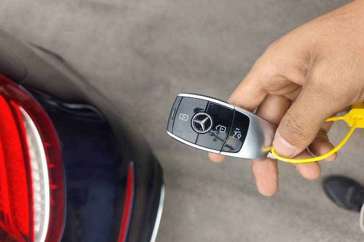 Used Mercedes-Benz E-Class 2020 E 300 L Sporty and Stylish Model
