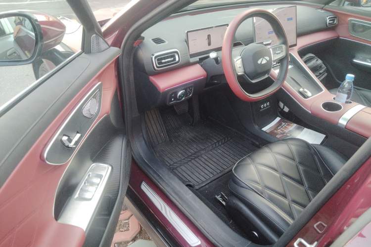 Used Chery Fulwin A9L 2025 Model, Four-Wheel Drive High-Energy Peak Edition