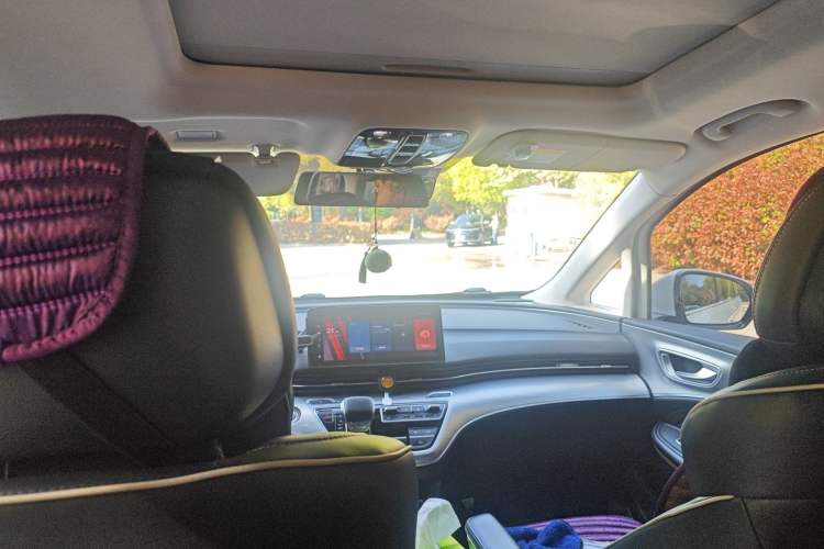 Used Roewe iMAX8 2021 400TGI Supreme Series Lu Zun Edition