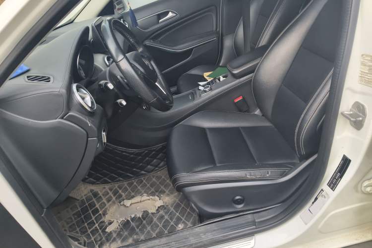 Used Mercedes-Benz GLA 2015 GLA 220 4MATIC Fashion Model