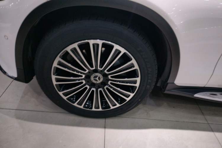 Used Mercedes-Benz GLC 2019 GLC 260 L 4MATIC Dynamic Model
