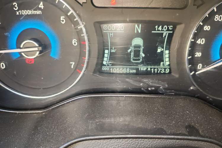 Used Dongfeng Fengon 580 2017 1.5T CVT Smart Style Model Odometer Close Up