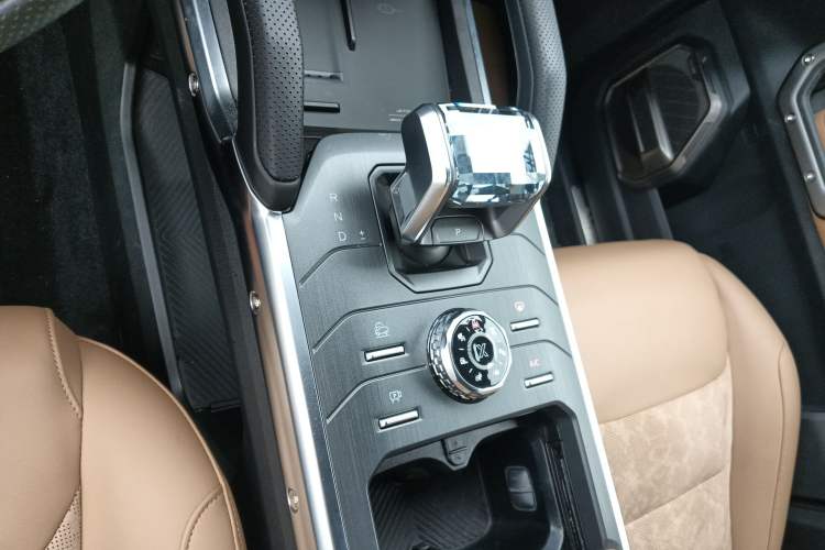 Used JETOUR Traveler 2025 2.0TD Automatic XWD Conquest+
