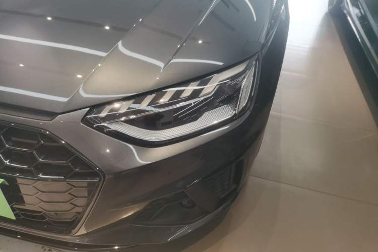 Used Audi A4L 2023 40 TFSI quattro Luxury Dynamic Edition
