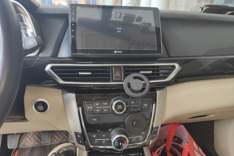 Used Zotye Domy X5 2017 Upgraded Model 1.5T Manual Elite Version
