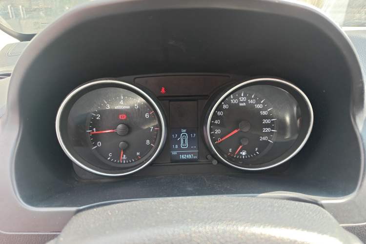 Used Haval H6 2015 Upgraded Model 1.5T Manual Two-Wheel Drive Elite Version