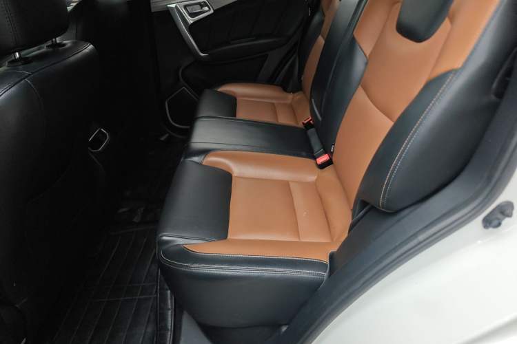 Used Geely Auto Vision X6 2016 1.3T CVT Flagship Model