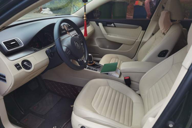 Used Volkswagen Magotan 2013 1.8TSI Premier Model