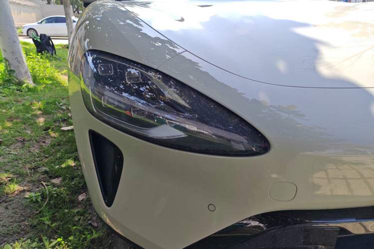 Used Xiaomi Auto SU7 2024 Four-Wheel Drive Ultra-Long Range Advanced Intelligent Driving Max Edition