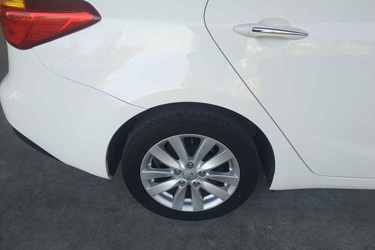 Used Kia K3 2013 1.6L Automatic GLS
