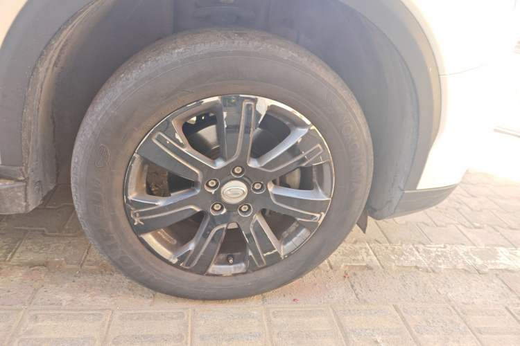 Used GAC Trumpchi GS7 2017 320T Two-Wheel-Drive Luxury Smart Connectivity Model
