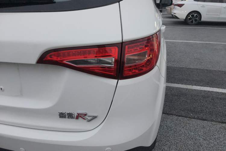 Used FAW Senya R7 2016 1.6L Automatic Prestige Model
