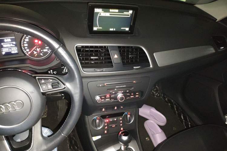 Used Audi Q3 2016 30 TFSI Standard Model
