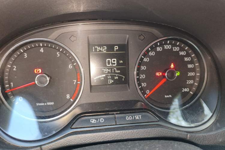 Used Volkswagen Polo 2014 1.6L Automatic Comfort Edition