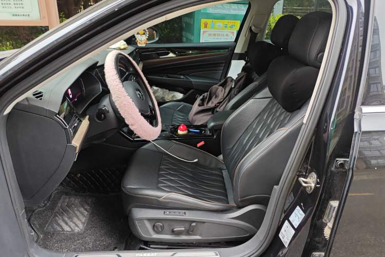 Used Volkswagen Passat 2019 330TSI Luxury Edition China V Standard Left Front Seat