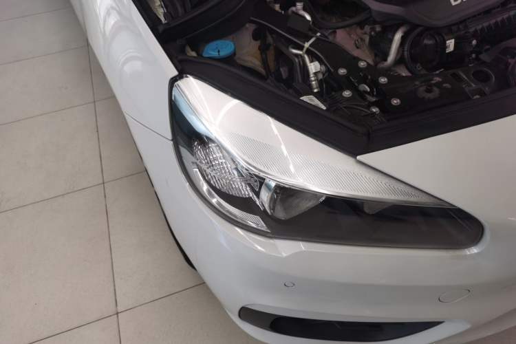 Used BMW 2 Series Active Tourer 2016 218i Fashion Model Right Front Headlight