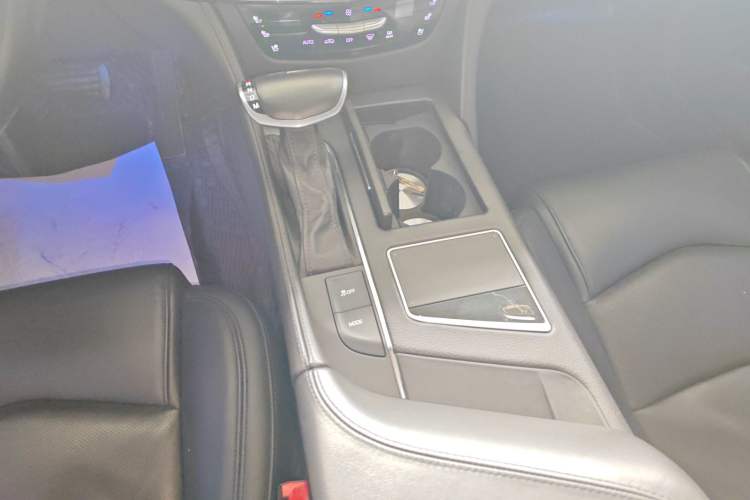 Used Cadillac CT6 2017 28T Luxury Model Gear Lever