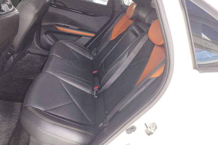 Used Changan UNI-V iDD 2023 ZhiDian iDD 1.5T 113km ZhiKu Model
