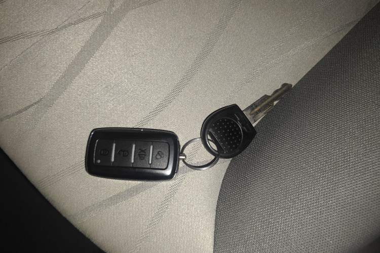 Used Chevrolet Sail 2013 Hatchback 1.4L AMT U-Style Edition
