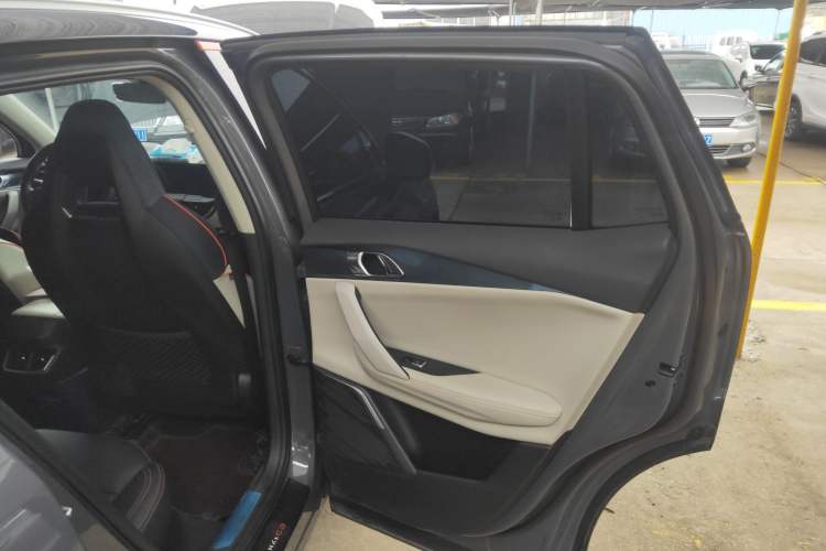 Used Lynk & Co 06 2021 1.5T Shero Pink Special Edition
