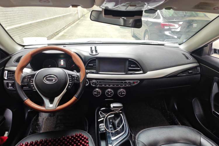 Used GAC Trumpchi GA6 2016 235T DCT Luxury Edition
