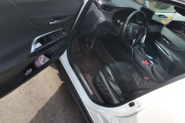 Used Toyota Venza 2022 2.0L CVT Two-Wheel Drive Prestige Edition