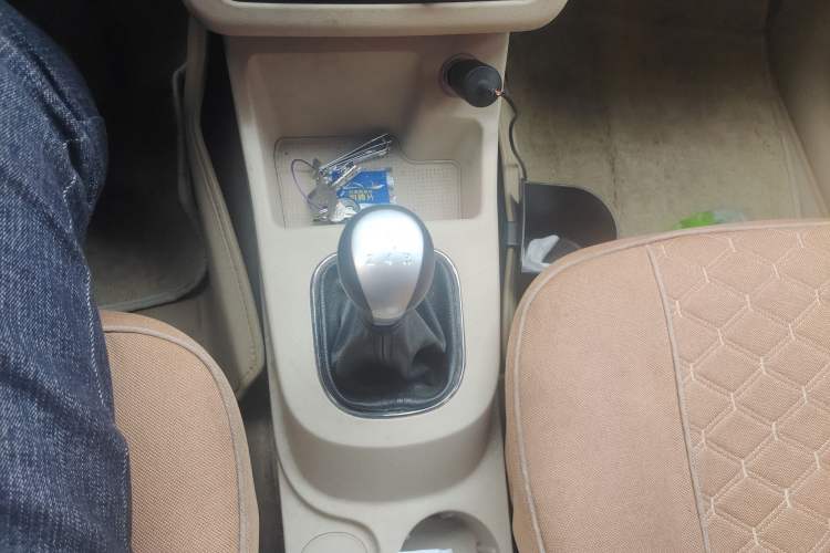 Used Dongfeng Fengon 370 2016 1.5L Manual Elite Home Edition 7-Seater