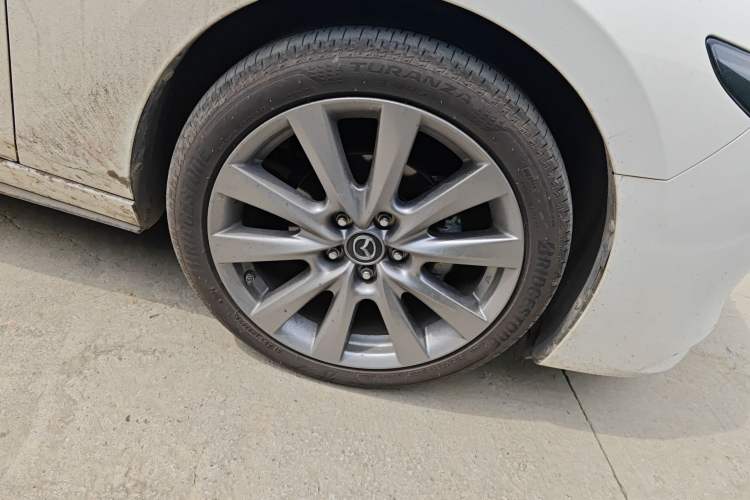 Used Mazda 3 Axela 2021 2.0L Automatic ZhiXuan Edition Right Front Wheel Hub