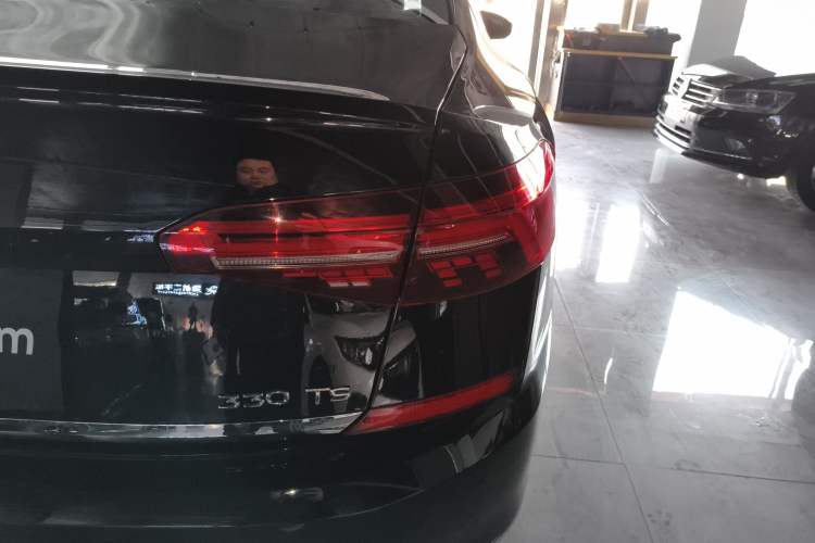 Used Volkswagen Passat 2019 330TSI Luxury Edition China VI Standard