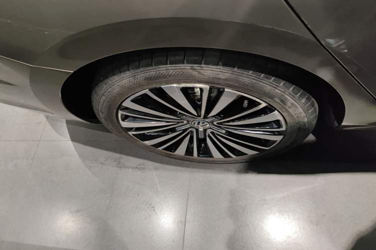 Used Volkswagen Passat 2020 330TSI Luxury Edition China VI Exterior 5