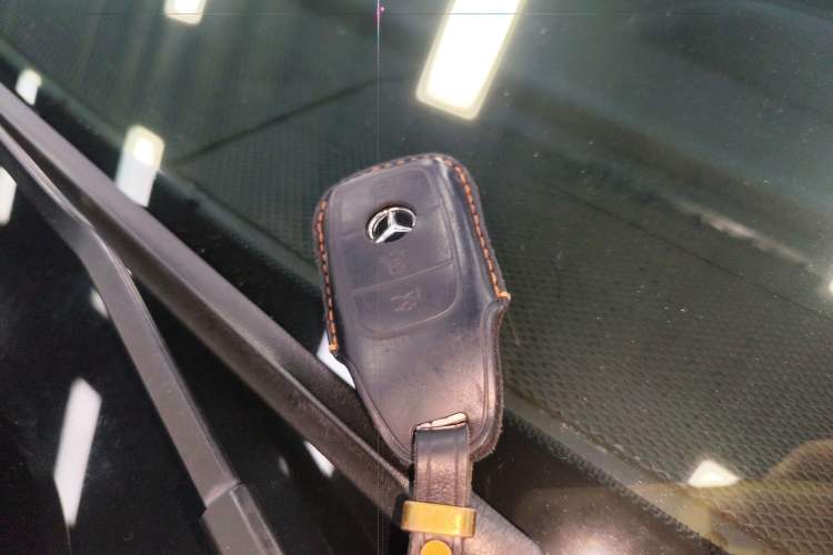 Used Mercedes-Benz Vito 2021 2.0T Elite Version 7 Seats