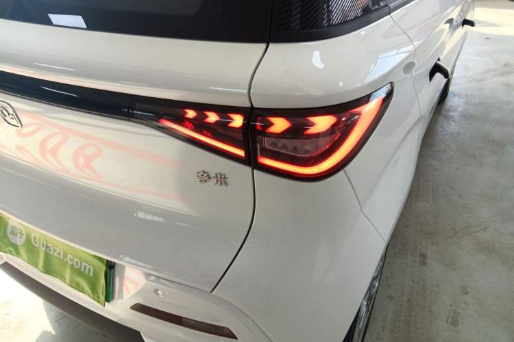 Used Chery QQ Domi 2025 Model 305km Comfort Edition Right Rear Taillight