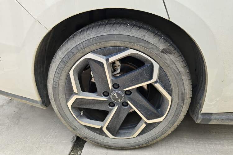 Used BYD Seal 06 New Energy 2025 DM-i Intelligent Drive 120KM Flagship Model
