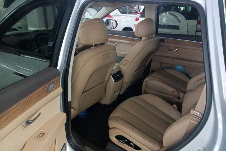 Used Hima AITO M7 2024 1.5T Intelligent Driving 4WD Ultra Version 6 Seats