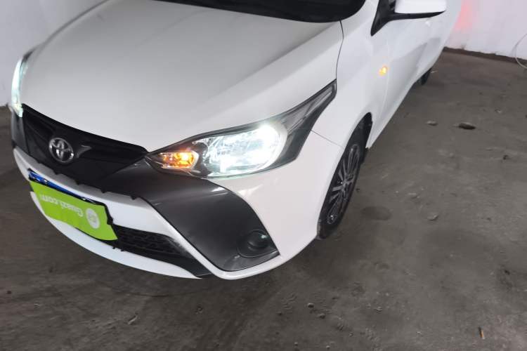 Used Toyota YARiS L Zhi Xuan 2016 Revised 1.5E CVT Charming Edition Left Front Headlight