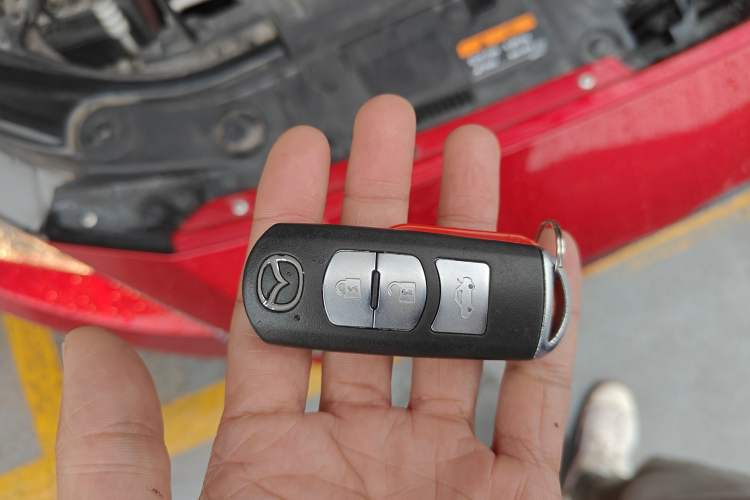 Used Mazda Mazda 3 Axela 2016 Sedan 1.5L Automatic Comfort Model