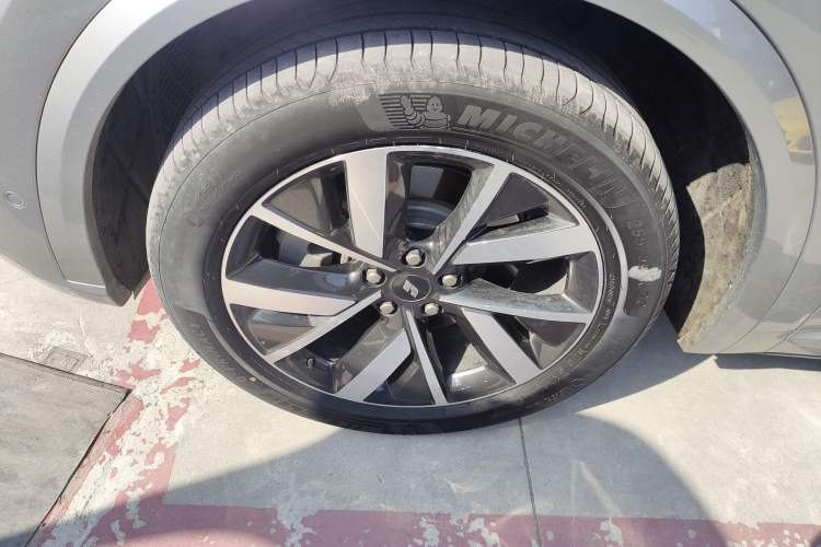 Used Li Auto L8 2023 Pro Model