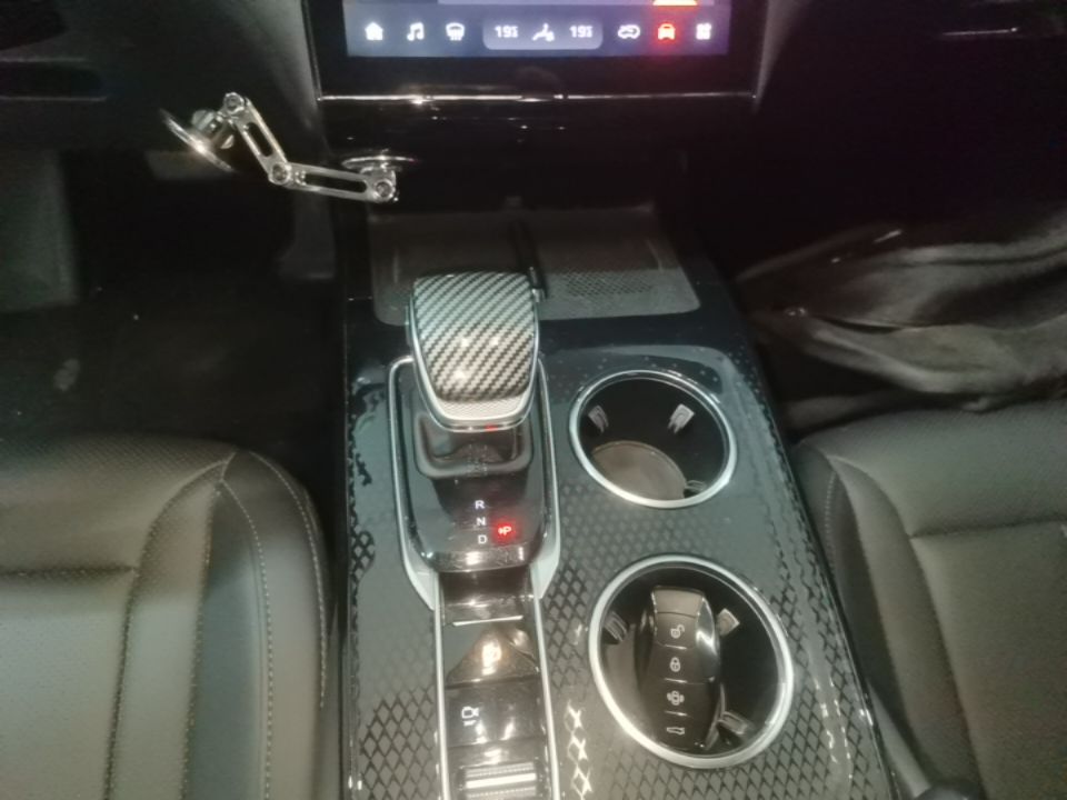 Hongqi HS3 PHEV 2024 PHEV 115km Jingwei Edition — снимка 16