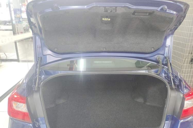 Used Subaru Legacy 2016 2.5i All-Wheel-Drive Glory Edition